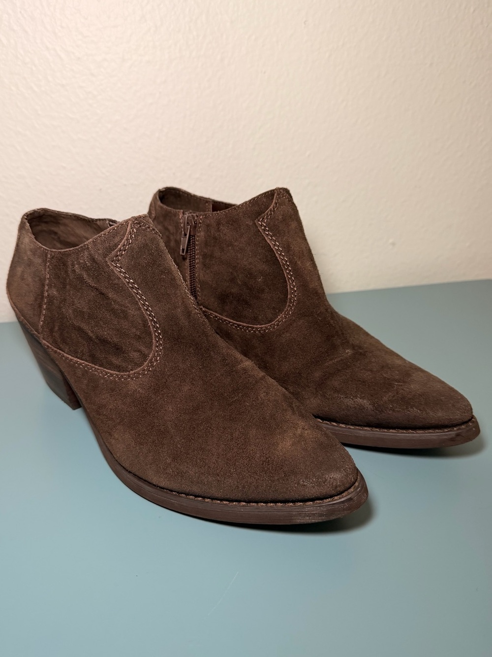 Carlos Santana Western Brown Suede Ankle Booties